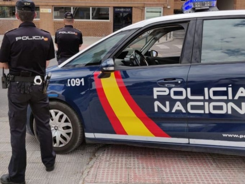 Hondureña detenida en España por arrojar a su recién nacido a la basura.